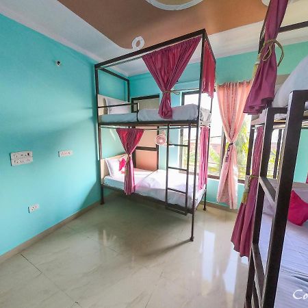 Hostel Cozy Beds Rishikesh Bagian luar foto