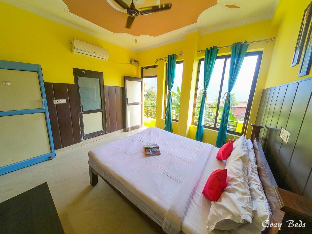 Hostel Cozy Beds Rishikesh Bagian luar foto
