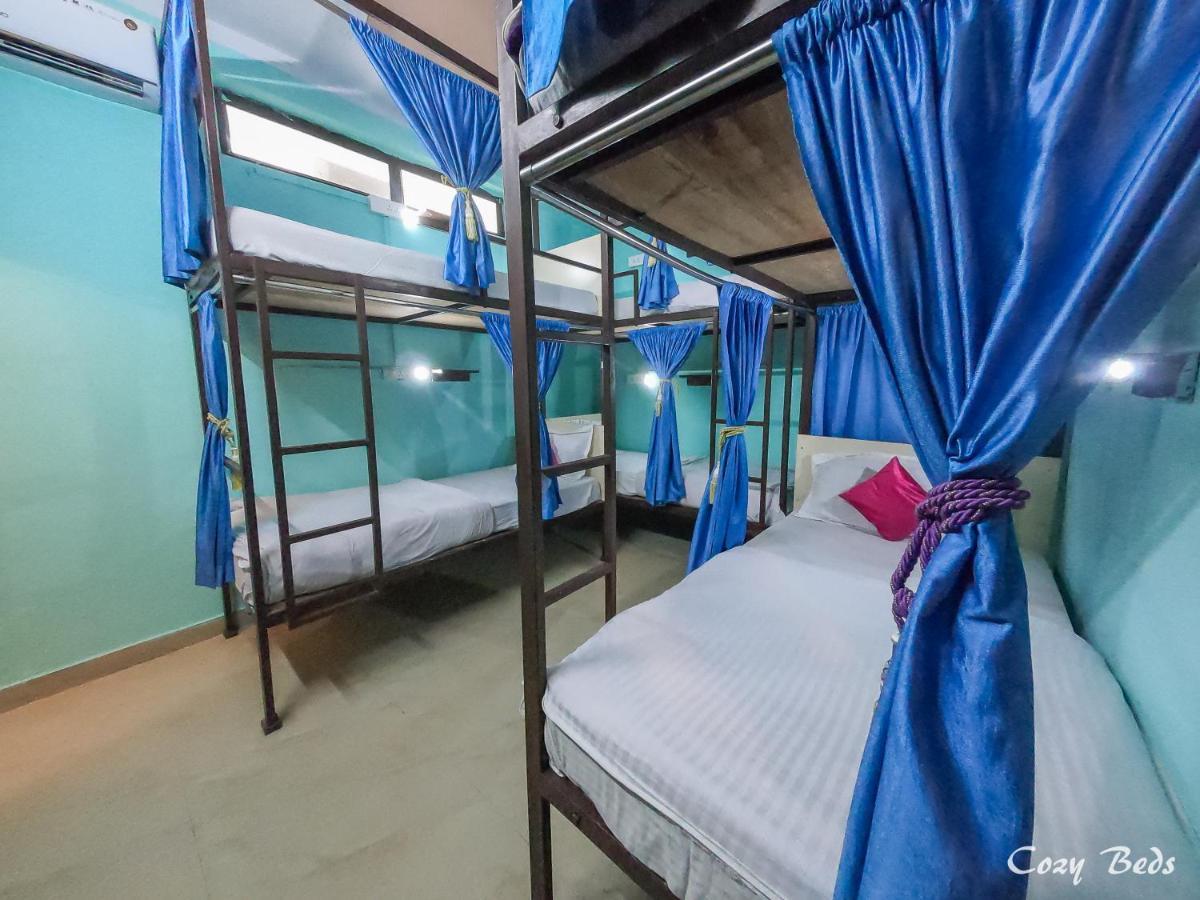 Hostel Cozy Beds Rishikesh Bagian luar foto