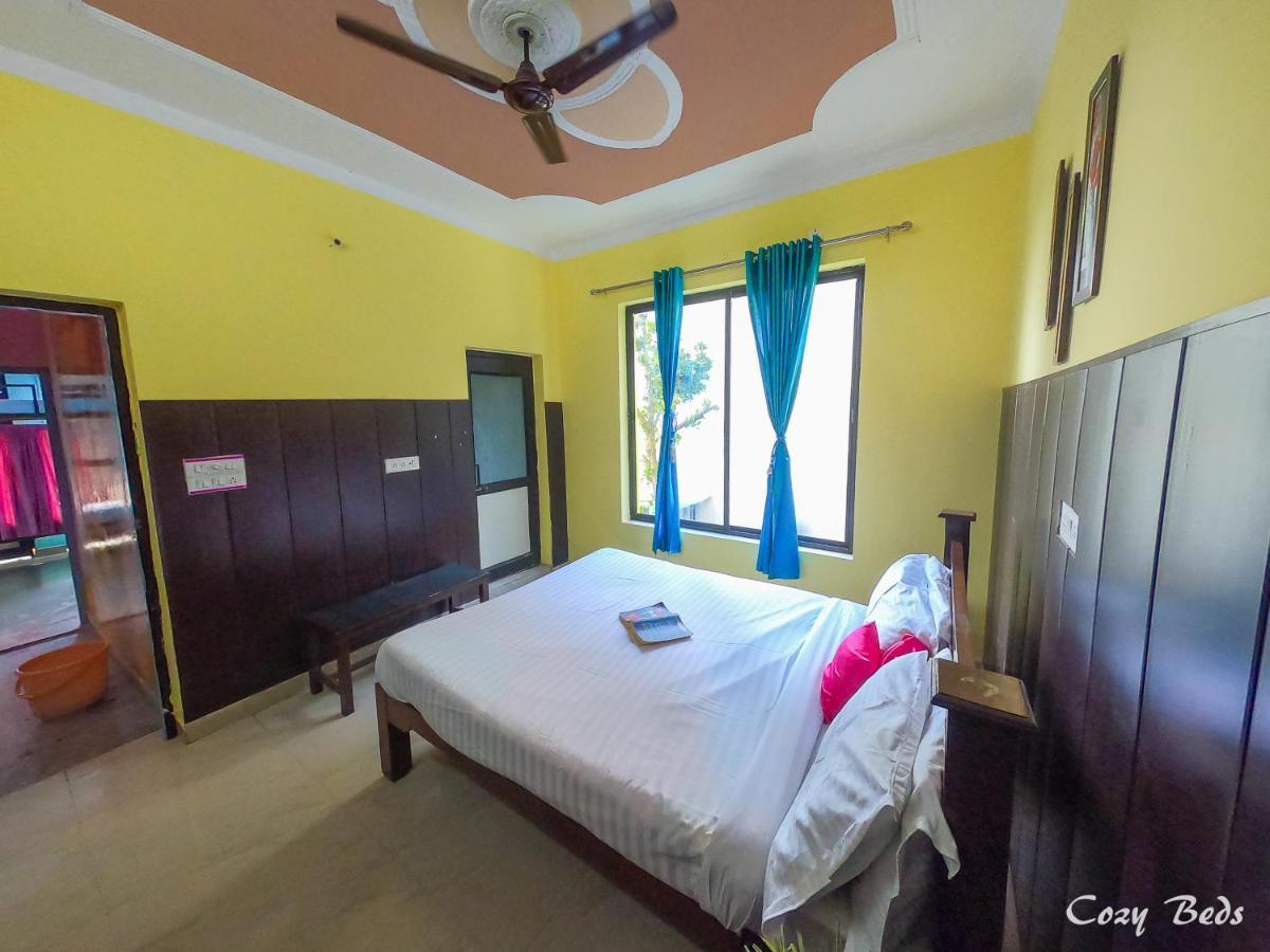Hostel Cozy Beds Rishikesh Bagian luar foto