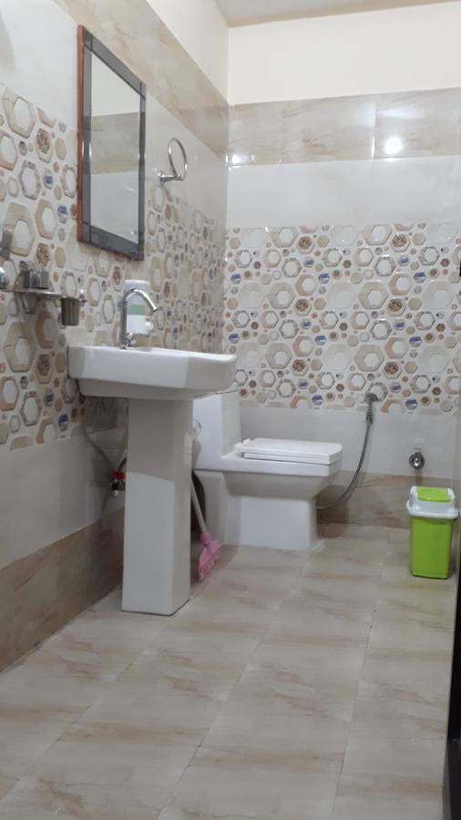 Hostel Cozy Beds Rishikesh Bagian luar foto