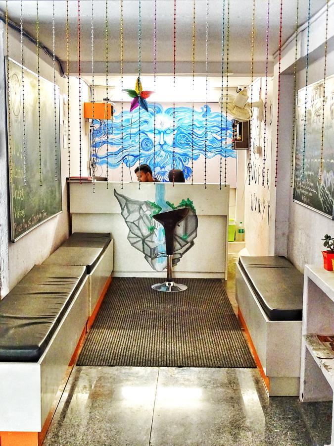 Hostel Cozy Beds Rishikesh Bagian luar foto